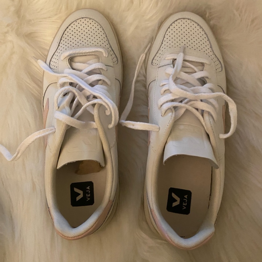 Veja White and Pink Casual Sneakers - Picture 5 of 5